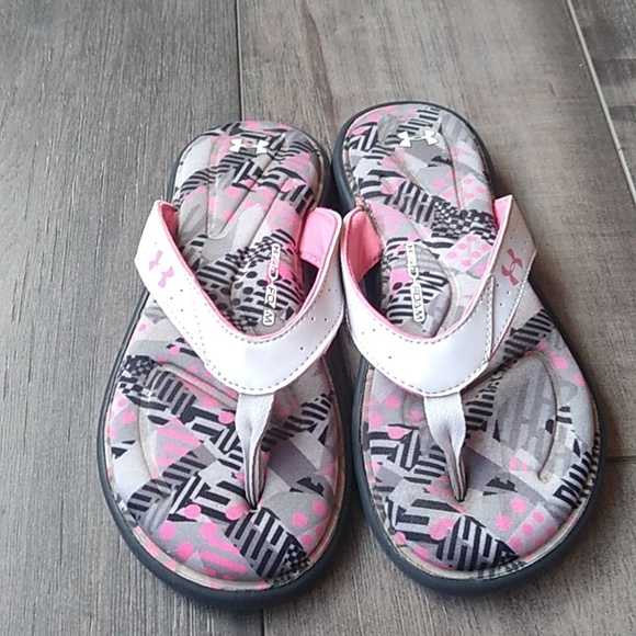 Under Armor Cushioned Flip Flops - Picture 2 of 8